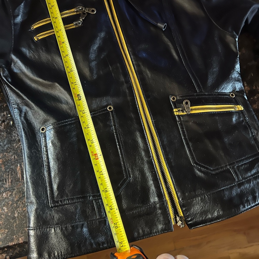 Tristan & Iseut Leather jacket - Picture 5 of 6